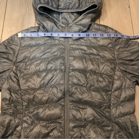 Uniqlo Ultra Light Down Jacket in Grey Women’s Size S - Picture 2 of 12